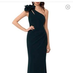 NWT Xscape One Shoulder Gown